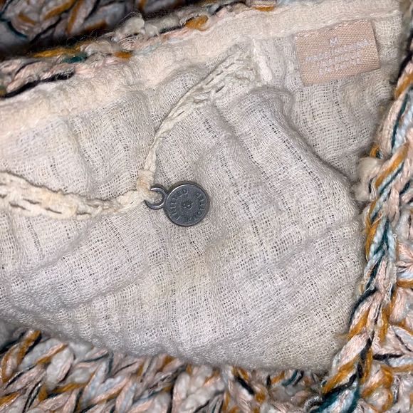 Knitted & Knotted Used Knit Crochet Wool & Cashmere Blend Athleisure Vest Warm - Picture 4 of 6